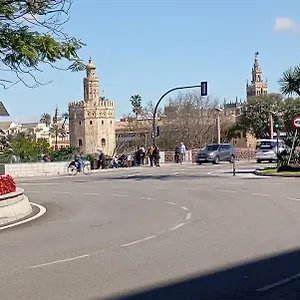 Virgen Del Valle, Remedios, Junto Al Centro Y Triana,