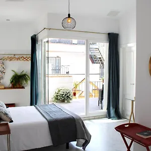 Francos 22. * Seville