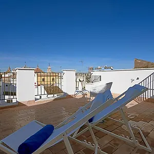 Apartment Rentalsevilla Atico La Giralda