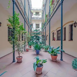 Monkeys Castilla Triana Apartment *