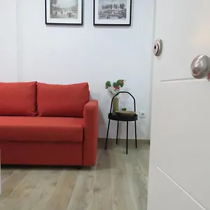 Living Hercules Apartment