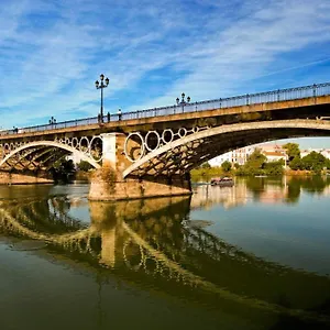 Apartment Loftriana *