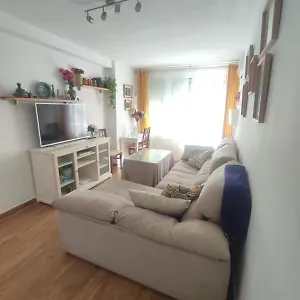 Apartment Piso Reformado 3 *