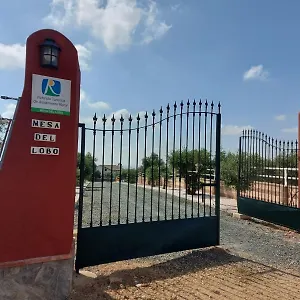 Mesa Del Lobo Cabrahigo Sevilla