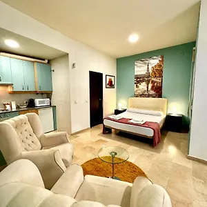 Rentalsevilla Triana En Esencia סביליה