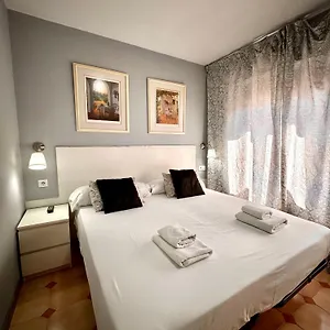 Rentalsevilla Resitur I * Seville