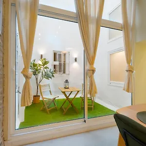 New In Santa Cruz Quarter Next To Giralda