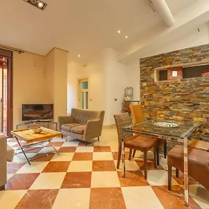 Quevedo By Valcambre דירה *