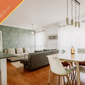 Apartment Spacious *