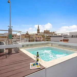 Genteel Real De La Carreteria Apartment