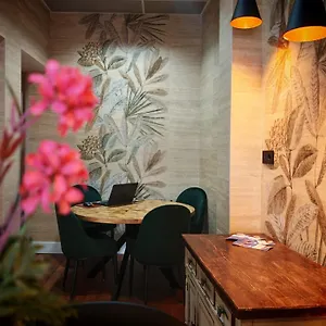Guest house La Banda Seville