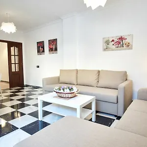 Apartment Amplio Apto En Nervion 5 Min Del Metro Seville