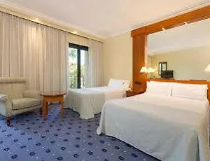 Tryp Macarena Севилья