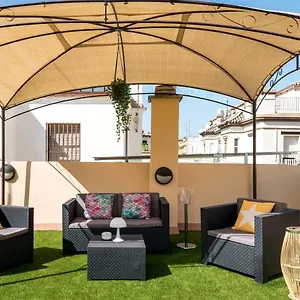 Trajano Apartment *