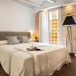 Hsh Suites Gandesa Апартаменты *