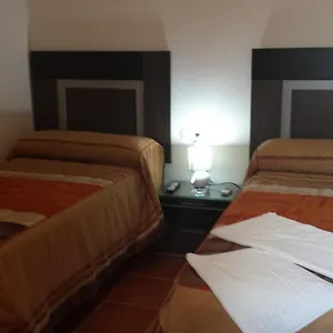 Gran Plaza Guest house 2*