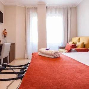 Apartment Triana L *